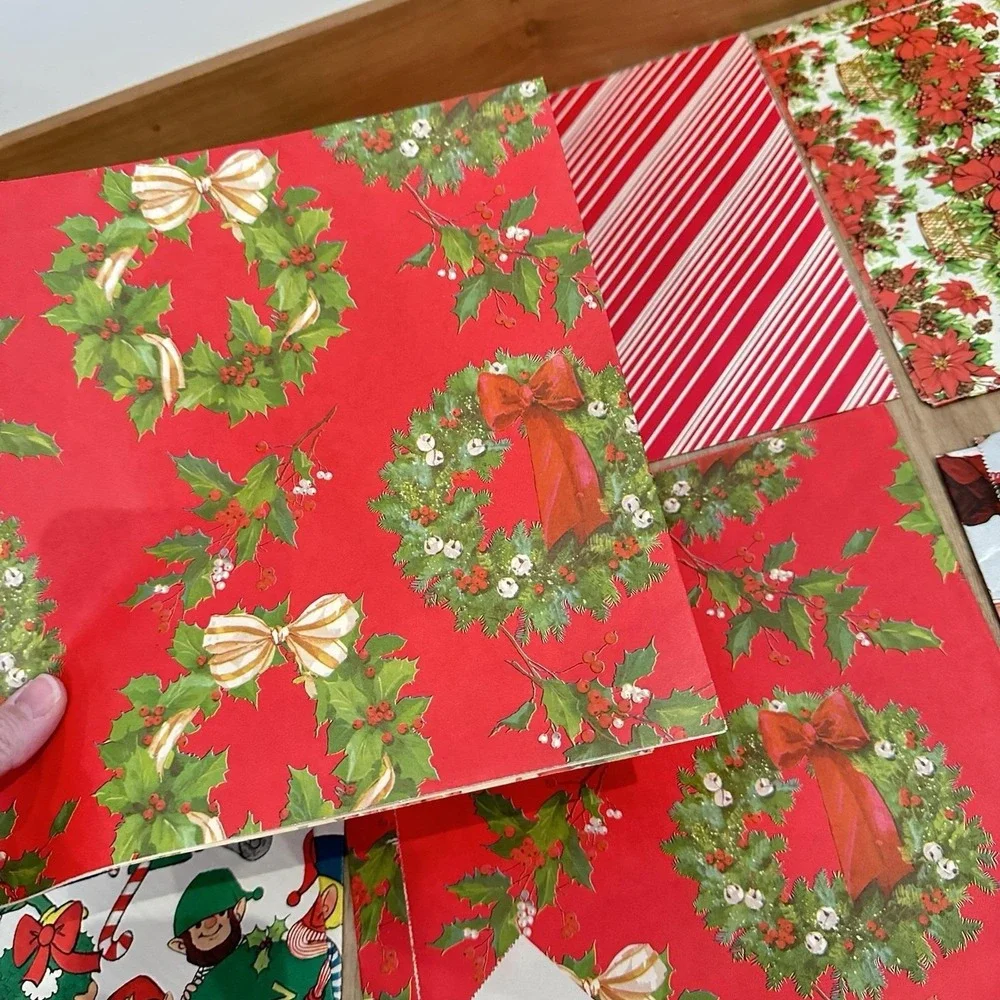 VTG Artfaire Christmas‎ Gift Wrapping Paper 1960's Kmart 100 Sq Ft Elves Santa